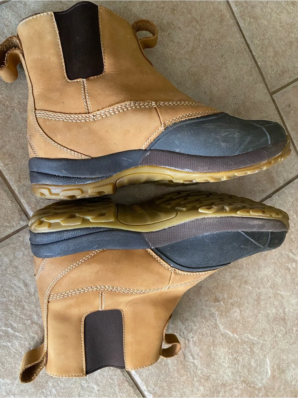 L.L.Bean Men's Storm Chaser Chelsea Boots 10.5 M Waterproof Gorpcore Duck Winter